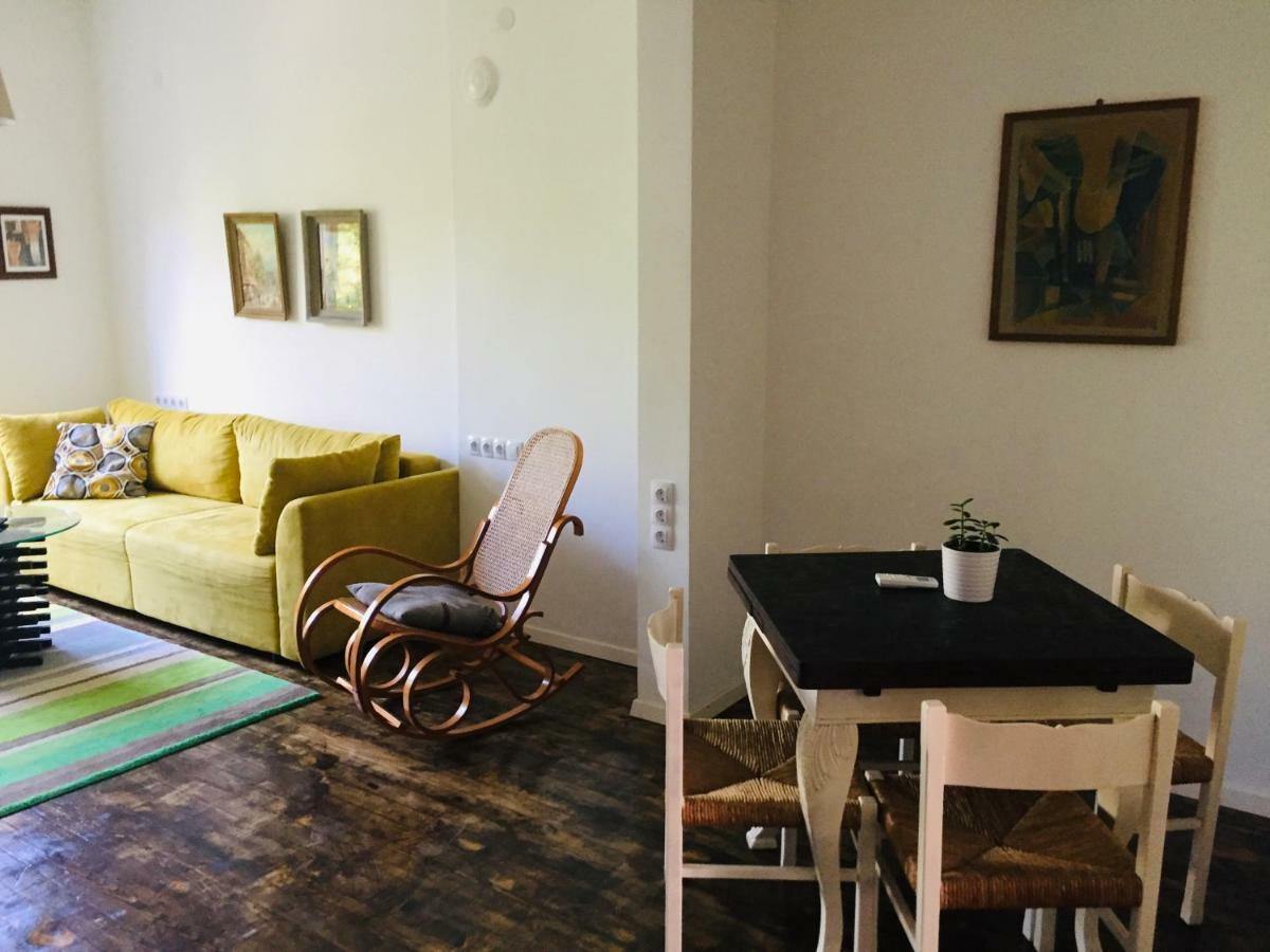 Apartment Sweet In The Heart Of